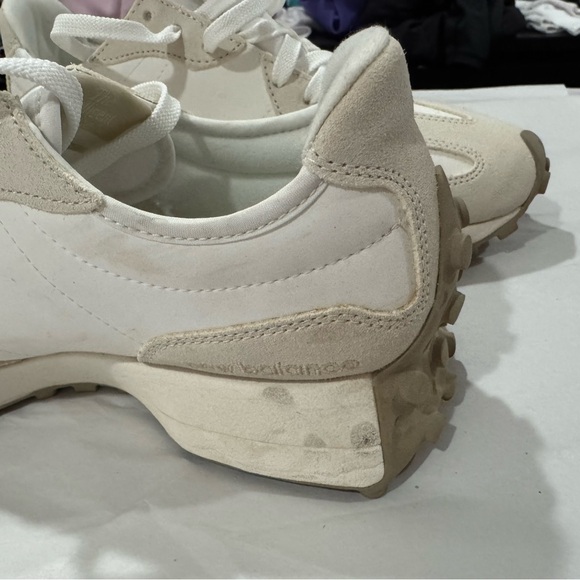 New Balance 327 - Picture 4 of 4